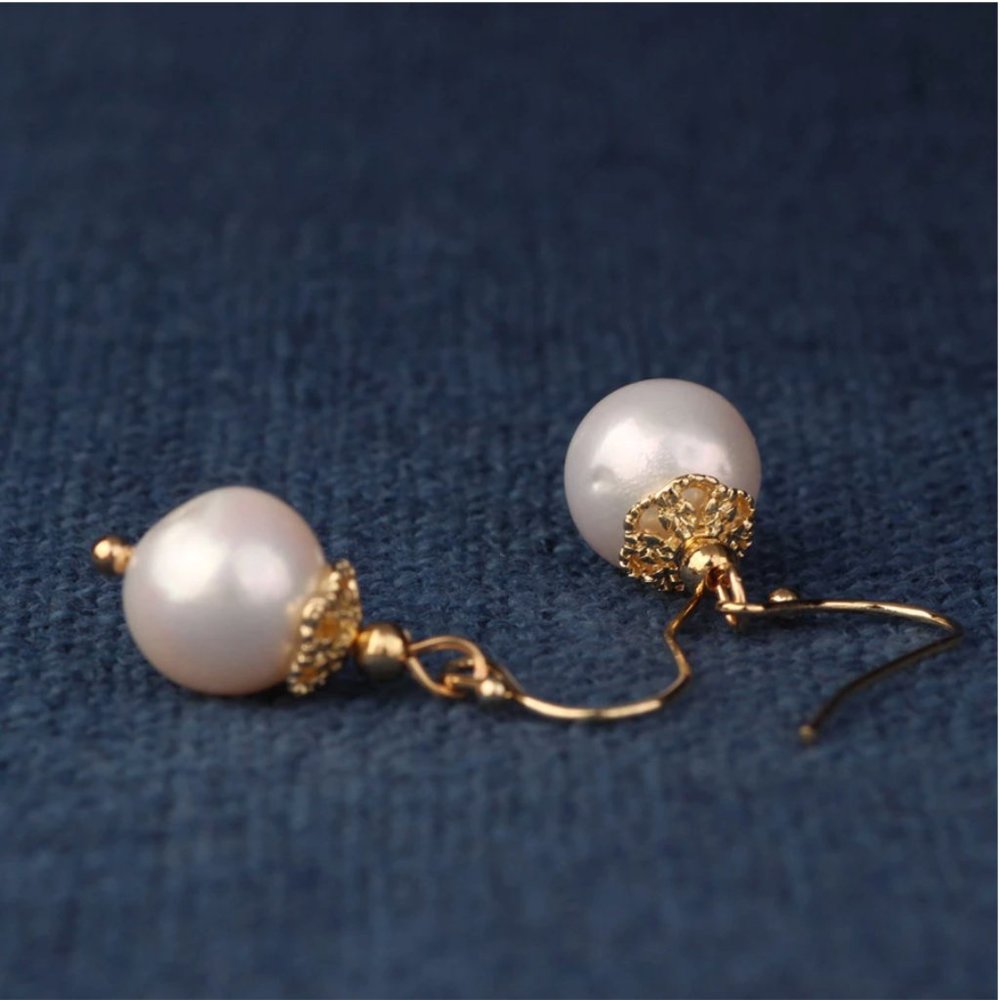 14K Gold Natural Freshwater Pearl Earrings - Picture 1 of 10